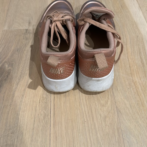 Nike Air Max Thea in Rose Gold - Picture 4 of 5